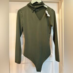 Abercrombie Soft A&F Collection Long Sleeve Cutout Bodysuit Large green